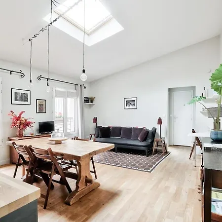 Stunning Parisian 1br Flat 5 Min From Montmartre Апартаменты