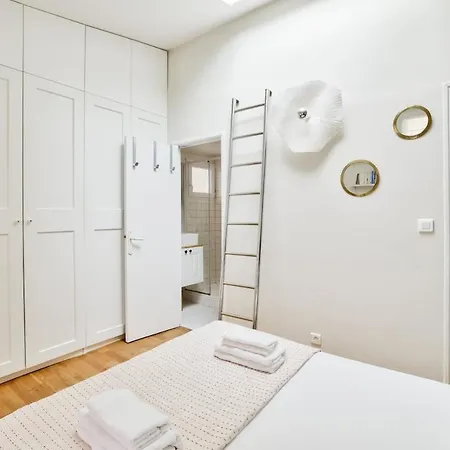 Lägenhet Stunning Parisian 1br Flat 5 Min From Montmartre